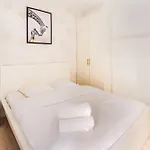 Chic Two Bedroom Apartment Steps From Champs Elysees